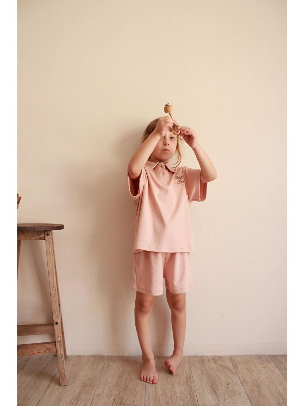 Bej Yaprak Nakışlı Polo Yaka Şortlu Takım-3