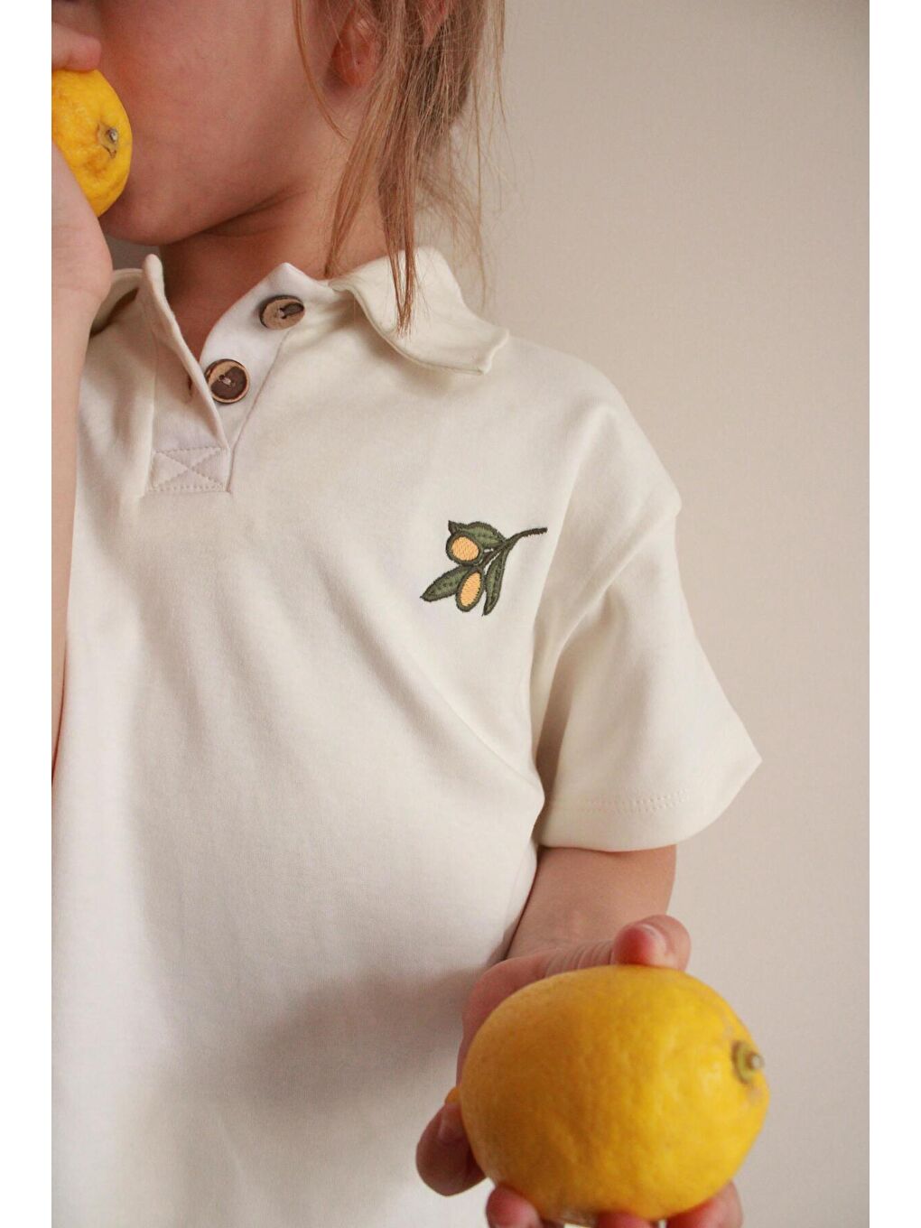 Ekru Zeytin Nakışlı Polo Yaka Şortlu Takım-7