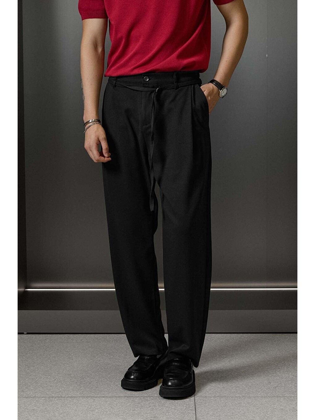 Erkek Baggy Fit Kemer Detaylı Gabardin Kumaş Pantolon Siyah-2
