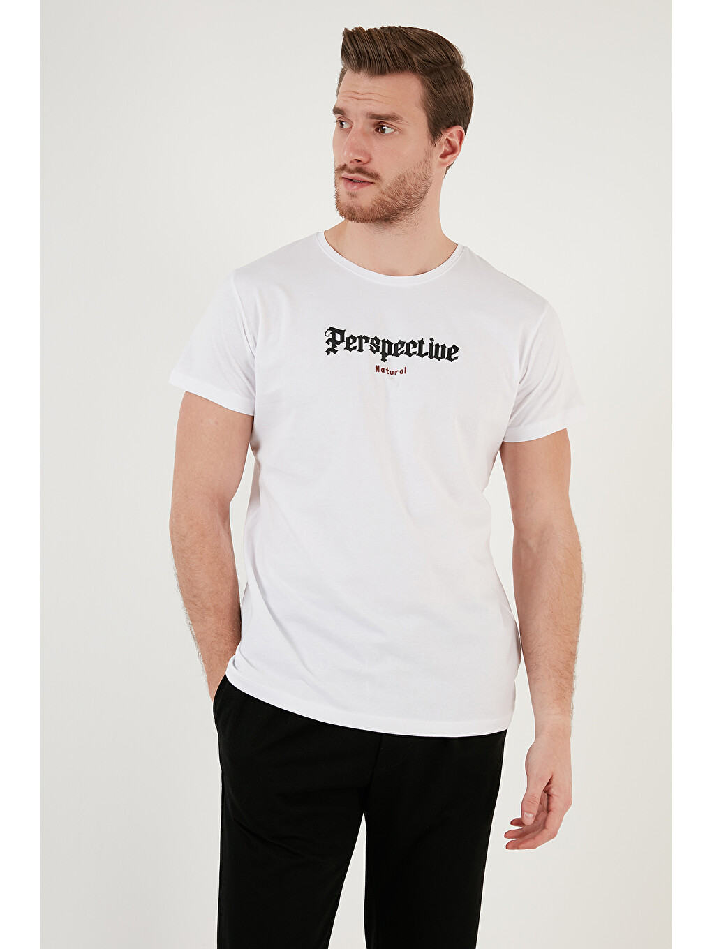 Beyaz Pamuklu Slim Fit Bisiklet Yaka %100 Pamuk Tişört 541perspectıve-4