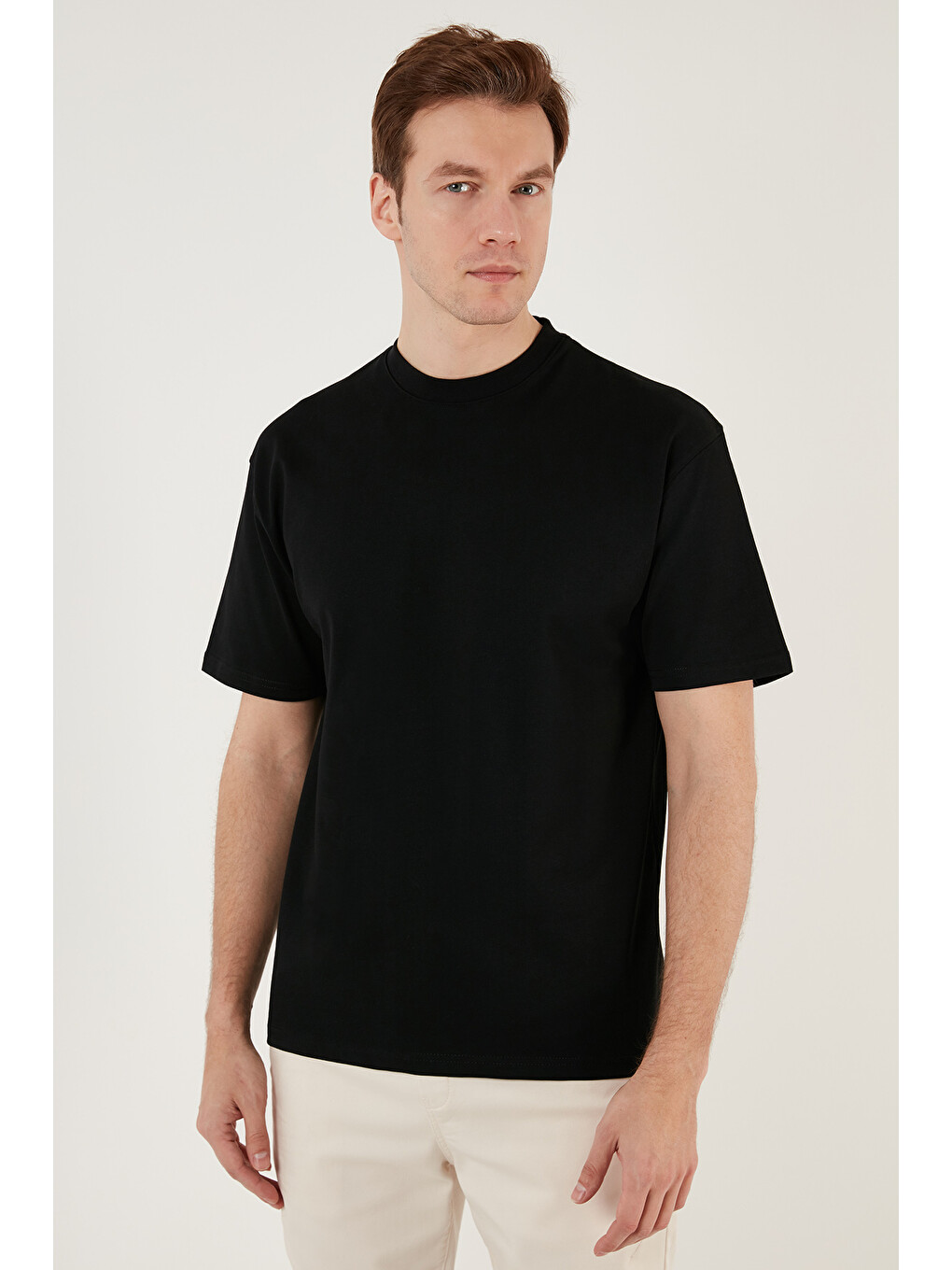 Siyah Pamuklu Relaxed Fit Sıfır Yaka Erkek T Shirt 5905446-2