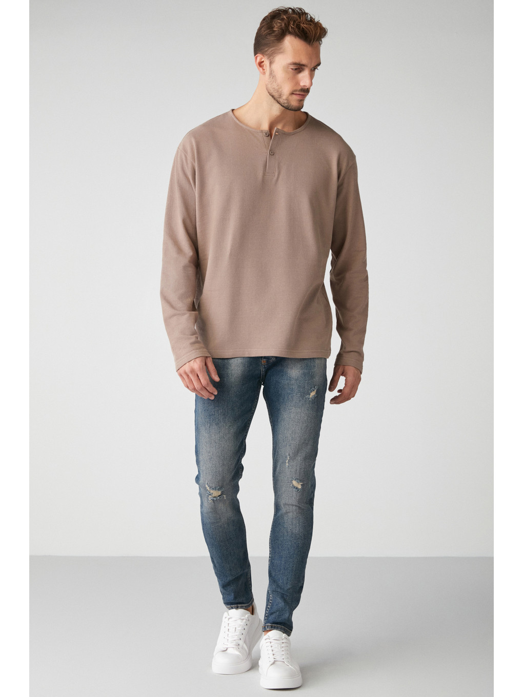 Bej Lorenzo Erkek Özel Rustik Dokulu %100 Organik Pamuk Düğme Detaylı Regular Vizon Sweatshirt-4