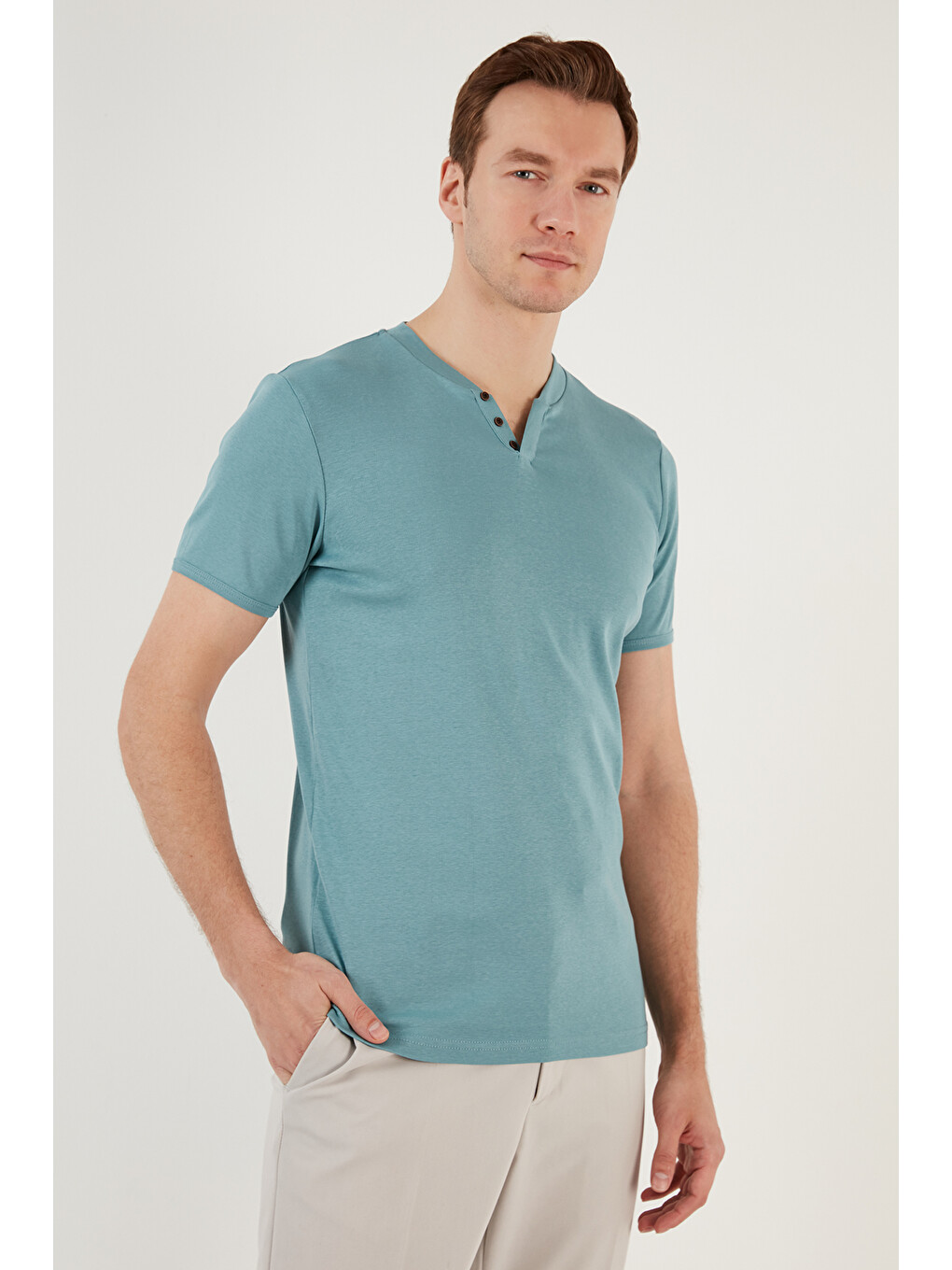 Mavi % 100 Pamuklu V Yaka Slim Fit Erkek T Shirt 5902122-1