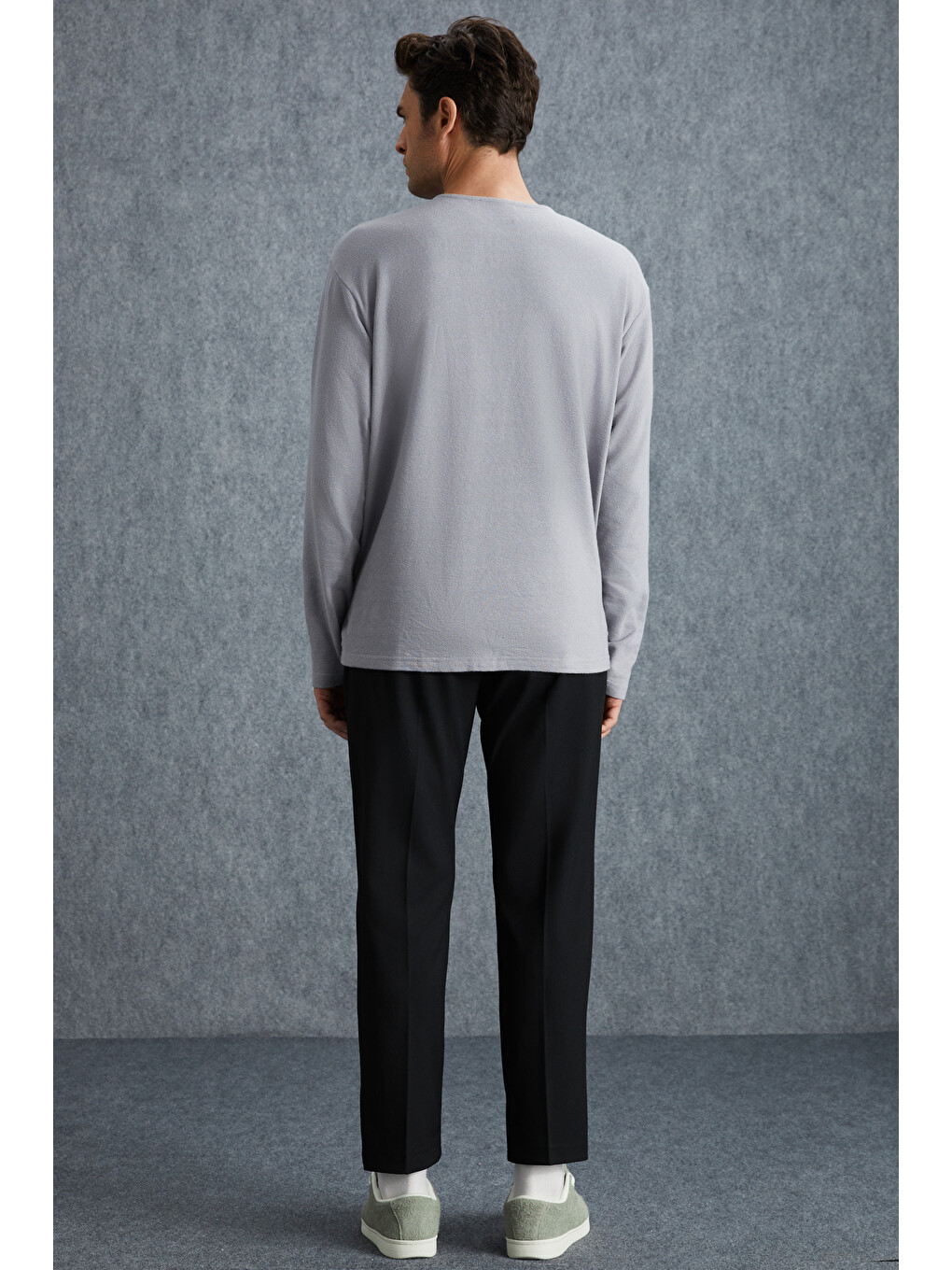 Lorenzo Erkek Özel Rustik Dokulu %100 Organik Pamuk Düğme Detaylı Regular Açık Gri Sweatshirt-4