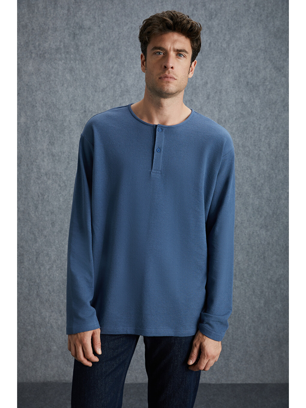 Lorenzo Erkek Özel Rustik Dokulu %100 Organik Pamuk Düğme Detaylı Regular İndigo Sweatshirt-2