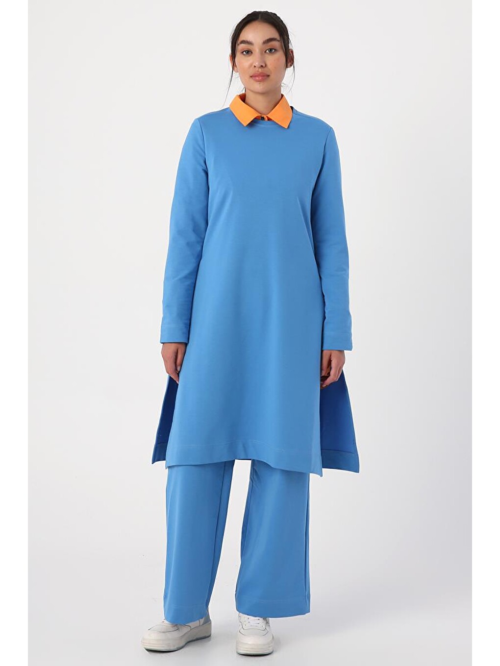 Mavi Saks-yanları Yırtmaçlı Pantolonlu Takım-1