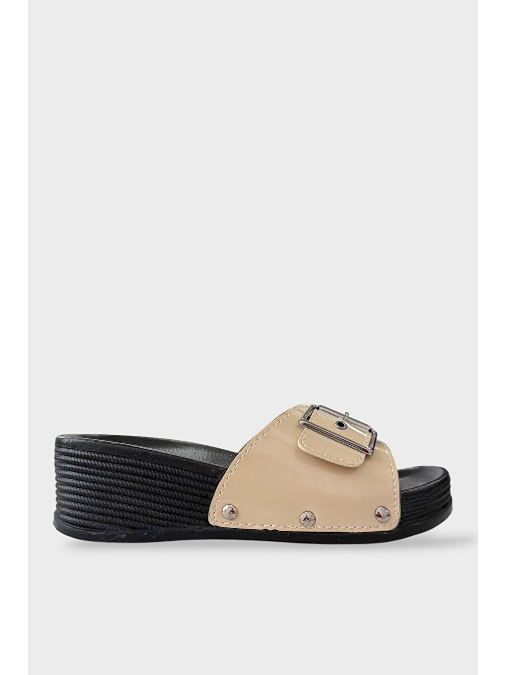Kadın Günlük Terlik Tokalı Ortopedik Yazlık Ev Plaj Tatil İş Terliği Bej-1