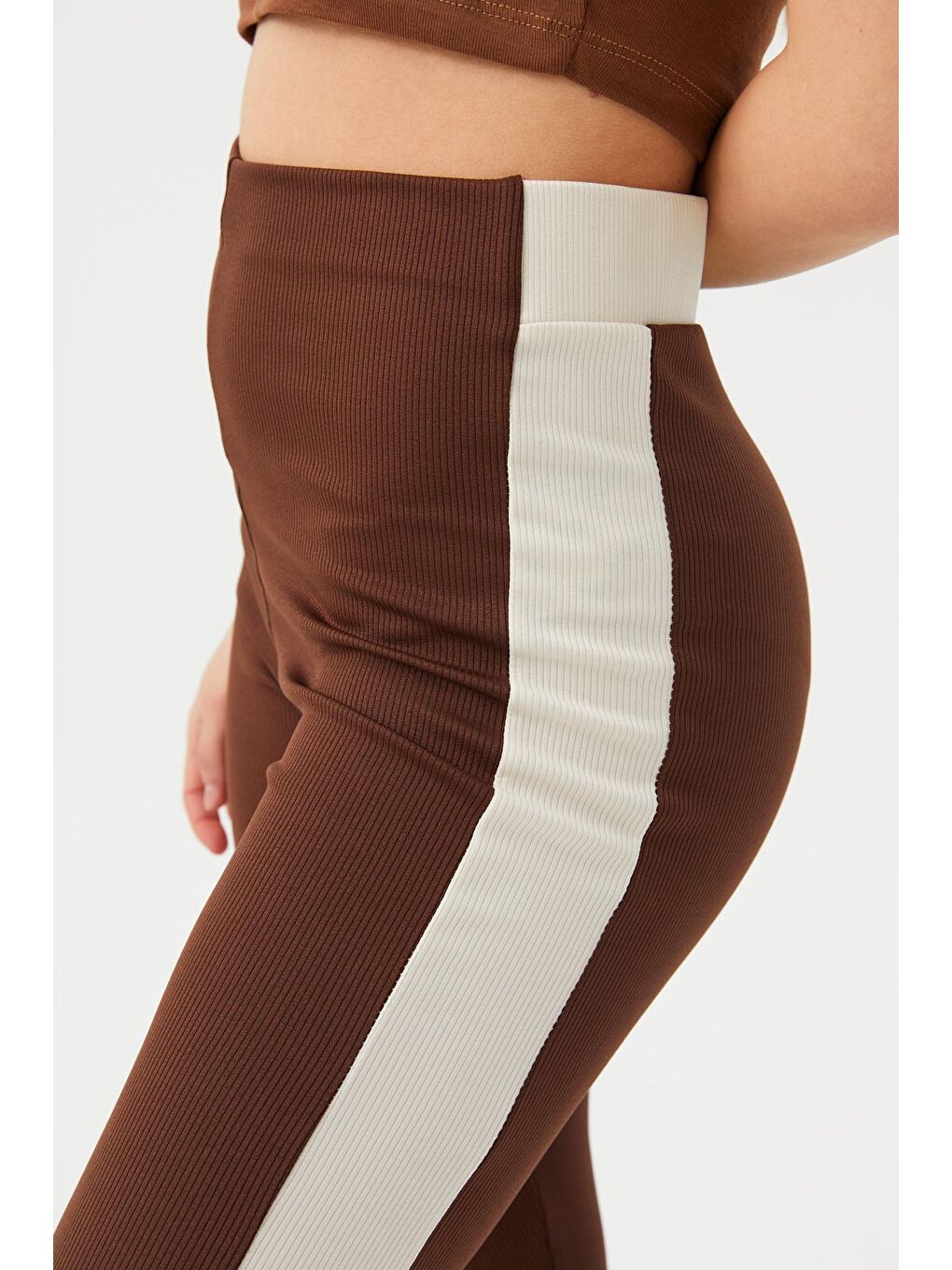 Kahverengi Kadın Kahve Yanı Şerit Detaylı Kaşkorse Tayt-1