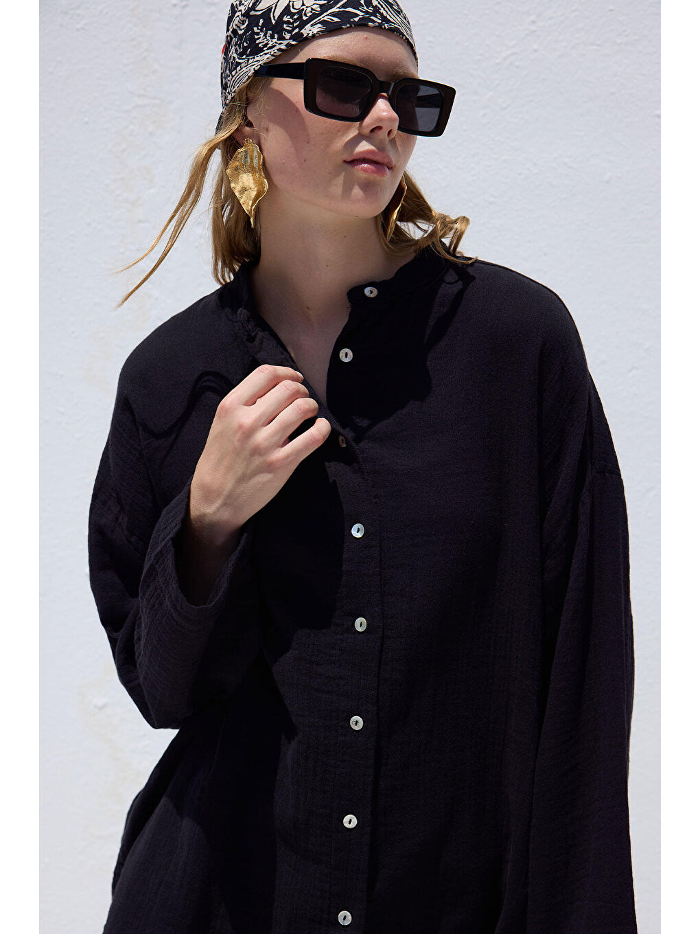 Geniş Kol Müslin Gömlek Siyah-3