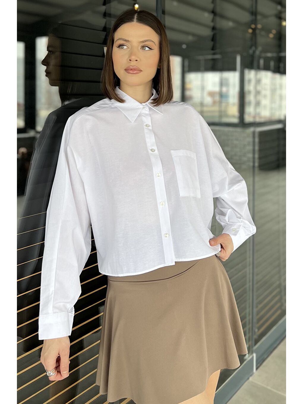 Beyaz Kadın Tek Cepli Yarasa Kol Gömlek-1