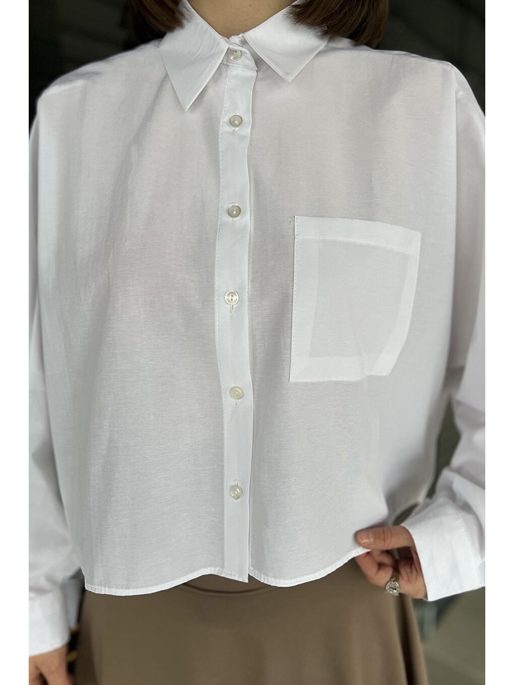 Beyaz Kadın Tek Cepli Yarasa Kol Gömlek-2