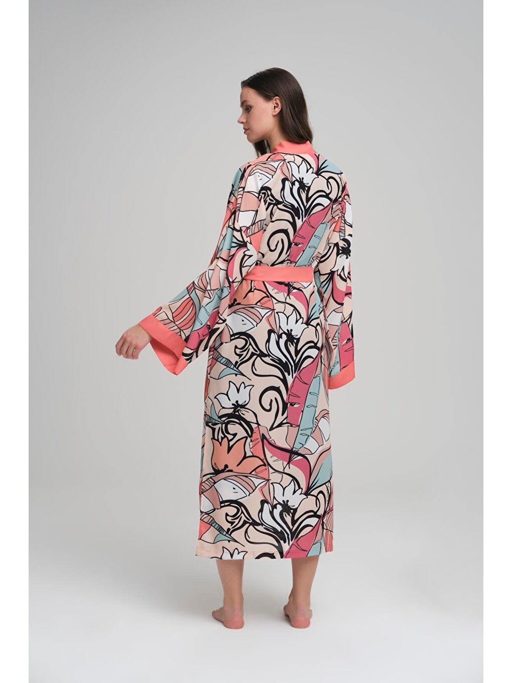 Kırmızı Renkli Puantiye Desenli Nar Çiçeği Uzun Kimono 4045-2