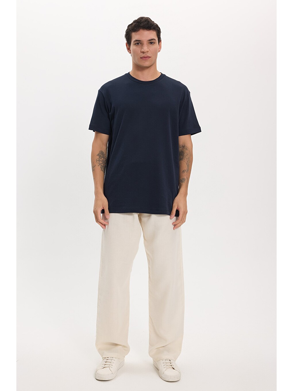 Unisex Relax Fit Rahat Kesim %100 Pamuk Yumuşak Dokulu Basic Bisiklet Yaka Lacivert Tişört-1