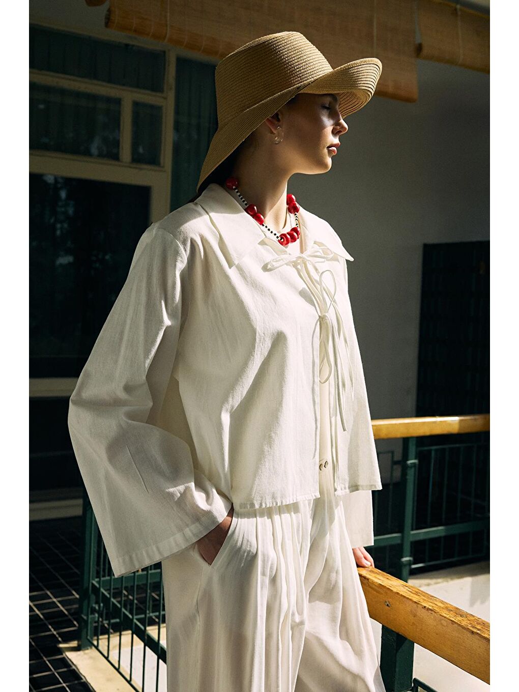 İsabel Yakalı Bağlamalı Gömlek Ekru