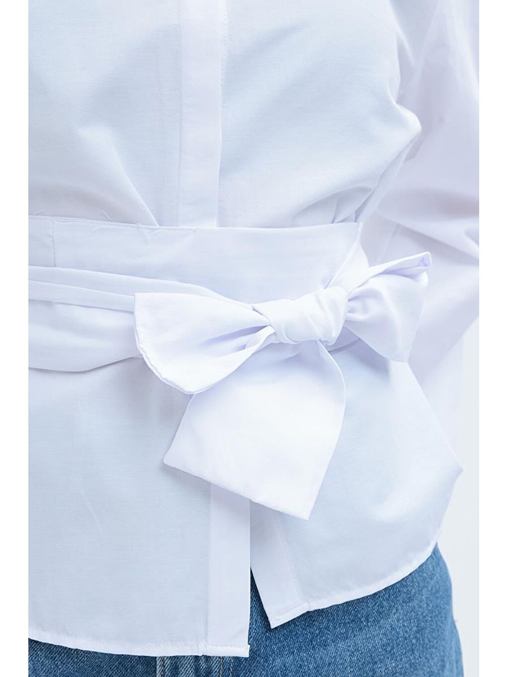 Beyaz-Kuşaklı Gizli Patlı Gömlek-4
