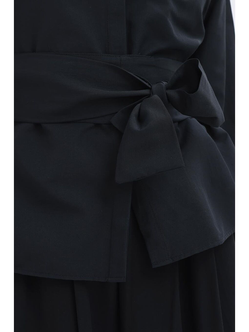 Siyah-Kuşaklı Gizli Patlı Gömlek-4