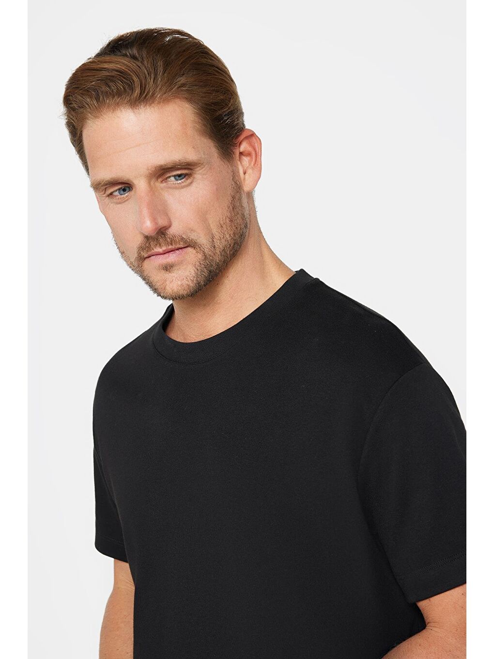 Unisex Relax Fit Rahat Kesim %100 Pamuk Yumuşak Dokulu Basic Bisiklet Yaka Siyah Tişört-2