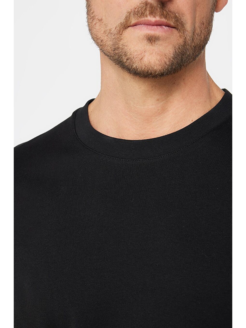 Unisex Relax Fit Rahat Kesim %100 Pamuk Yumuşak Dokulu Basic Bisiklet Yaka Siyah Tişört-3