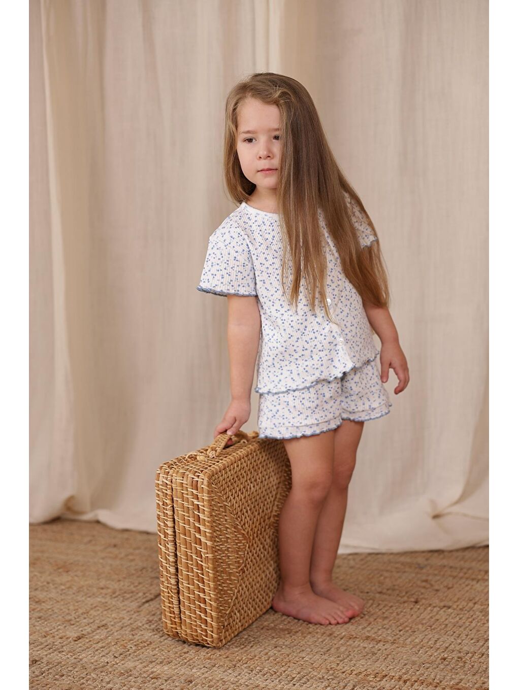 Bej Mavi Çiçek Baskı Kız Şort Takım-2