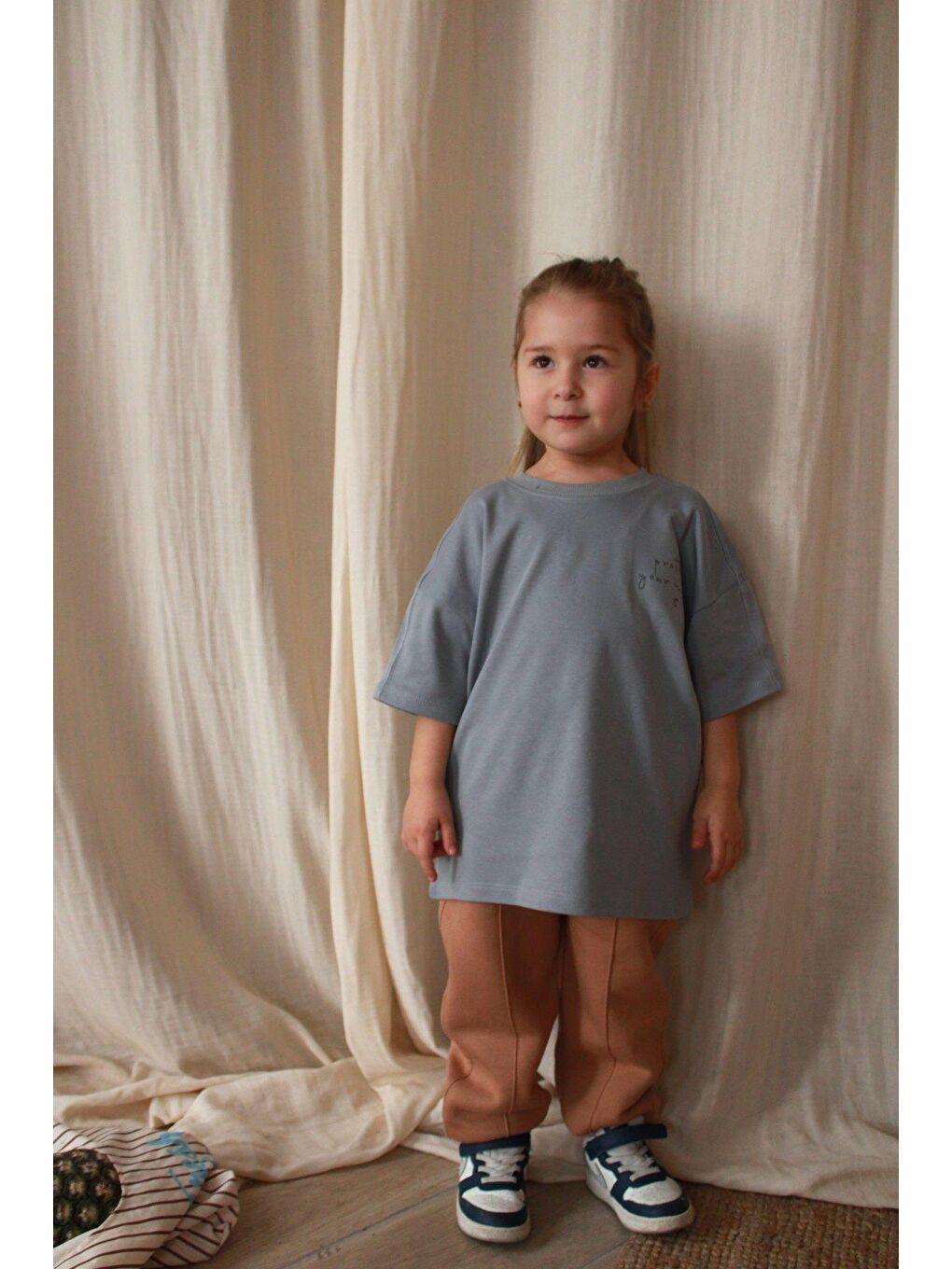 Açık Gri Nakışlı Oversize T-shirt-6