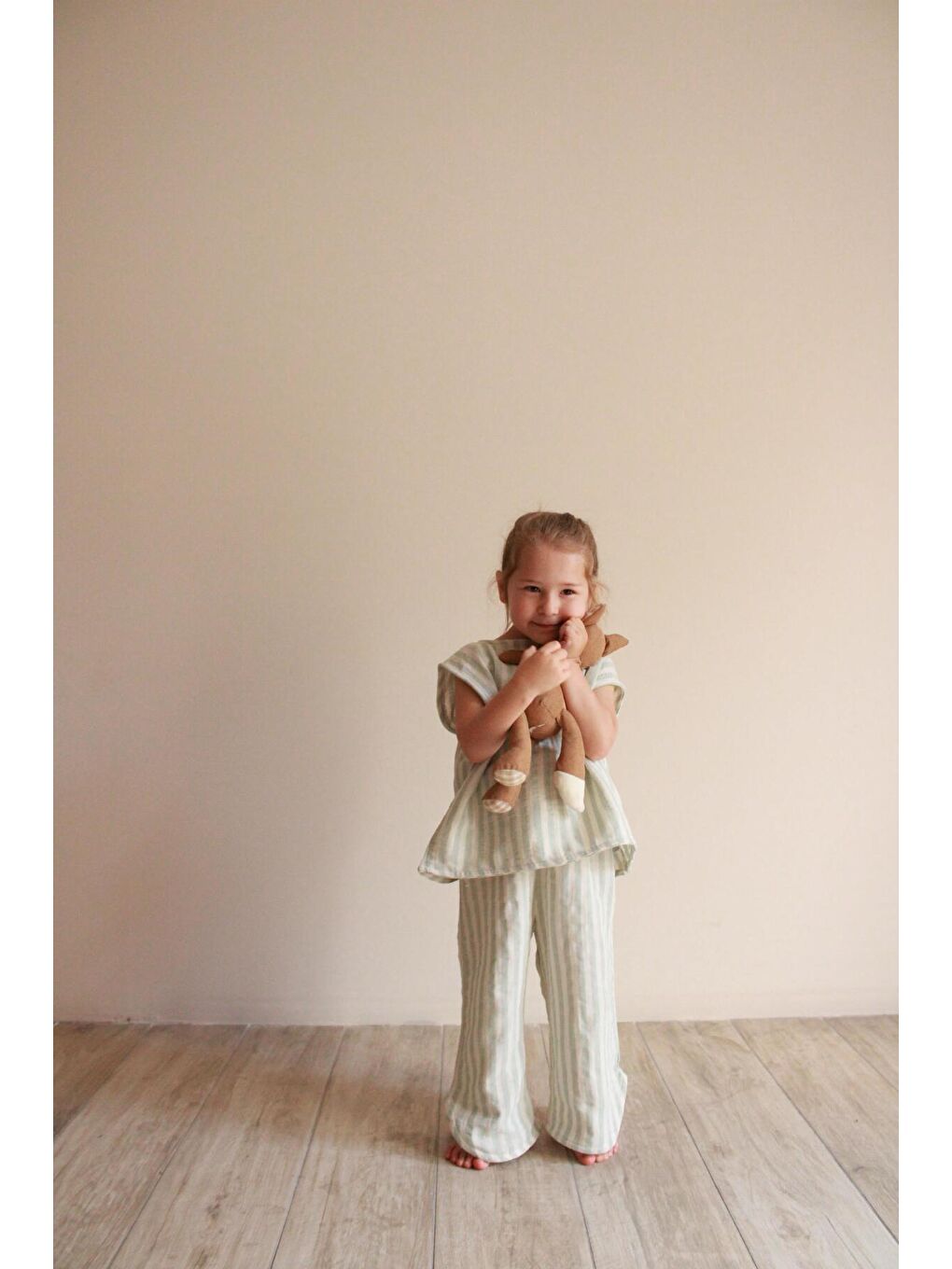 Yeşil Çizgili Sırt Detaylı Müslin Takım-6