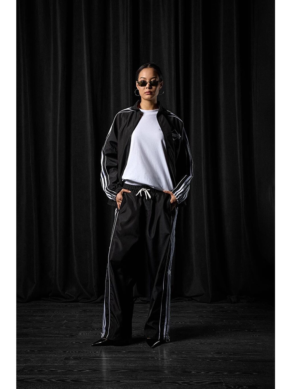 Erkek Relaxed Fit Şeritli Spor Eşofman Takımı Siyah-4