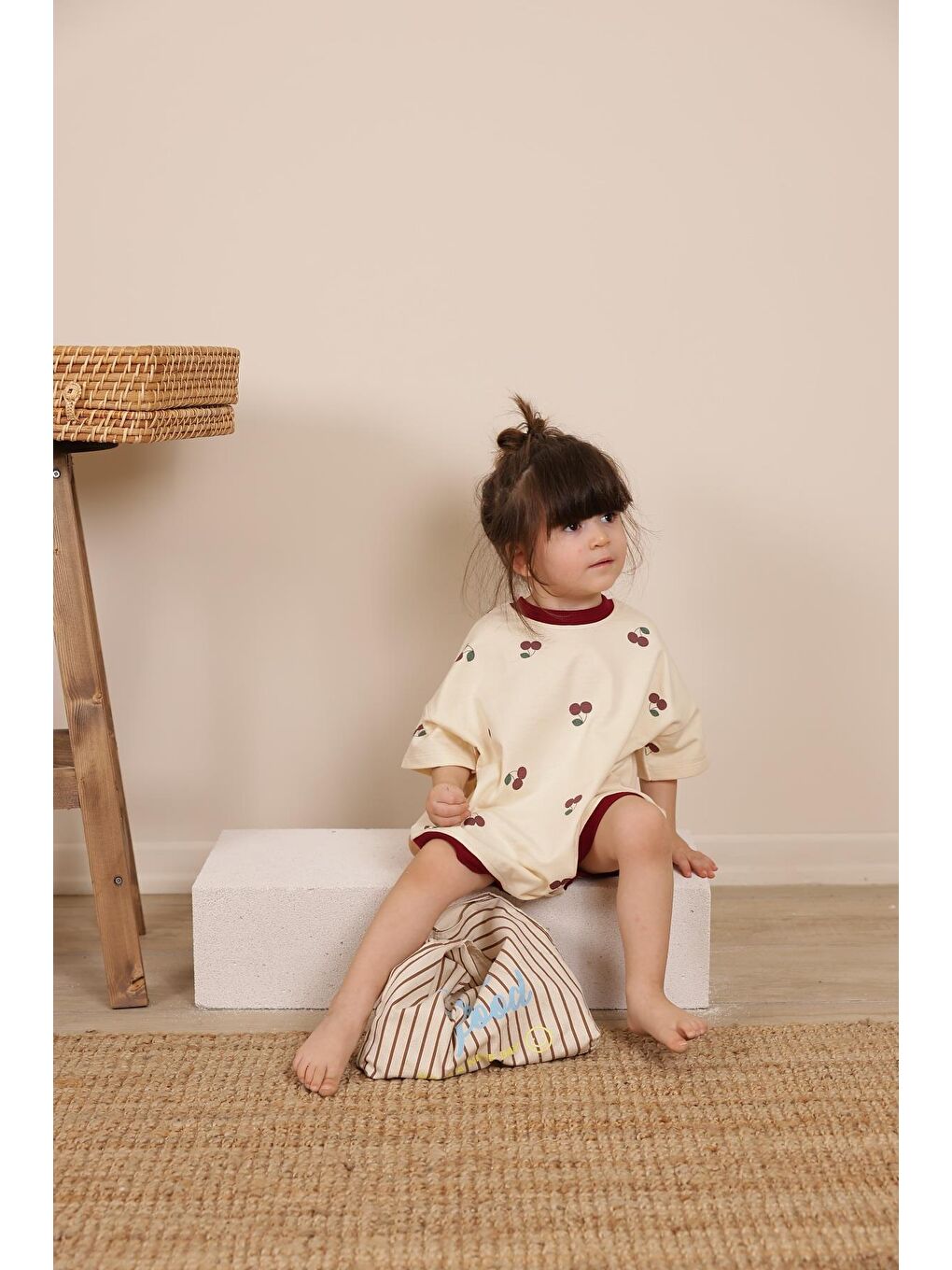 Bej Kiraz Baskılı Oversize Tulum-1