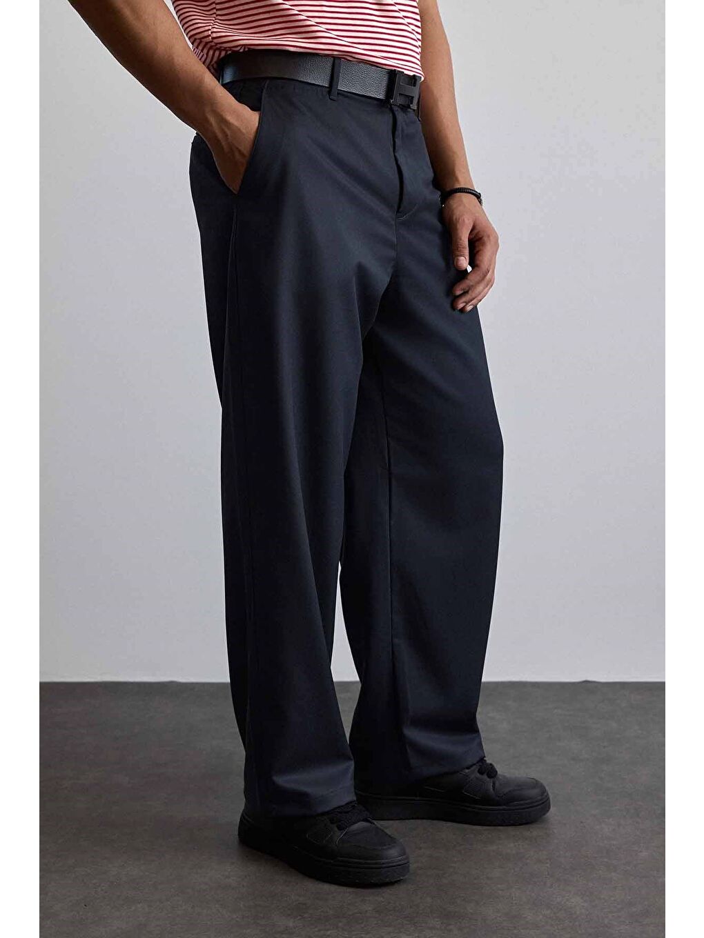 Erkek Smart Casual Bol Paça Relaxed Fit Pantolon Lacivert-4