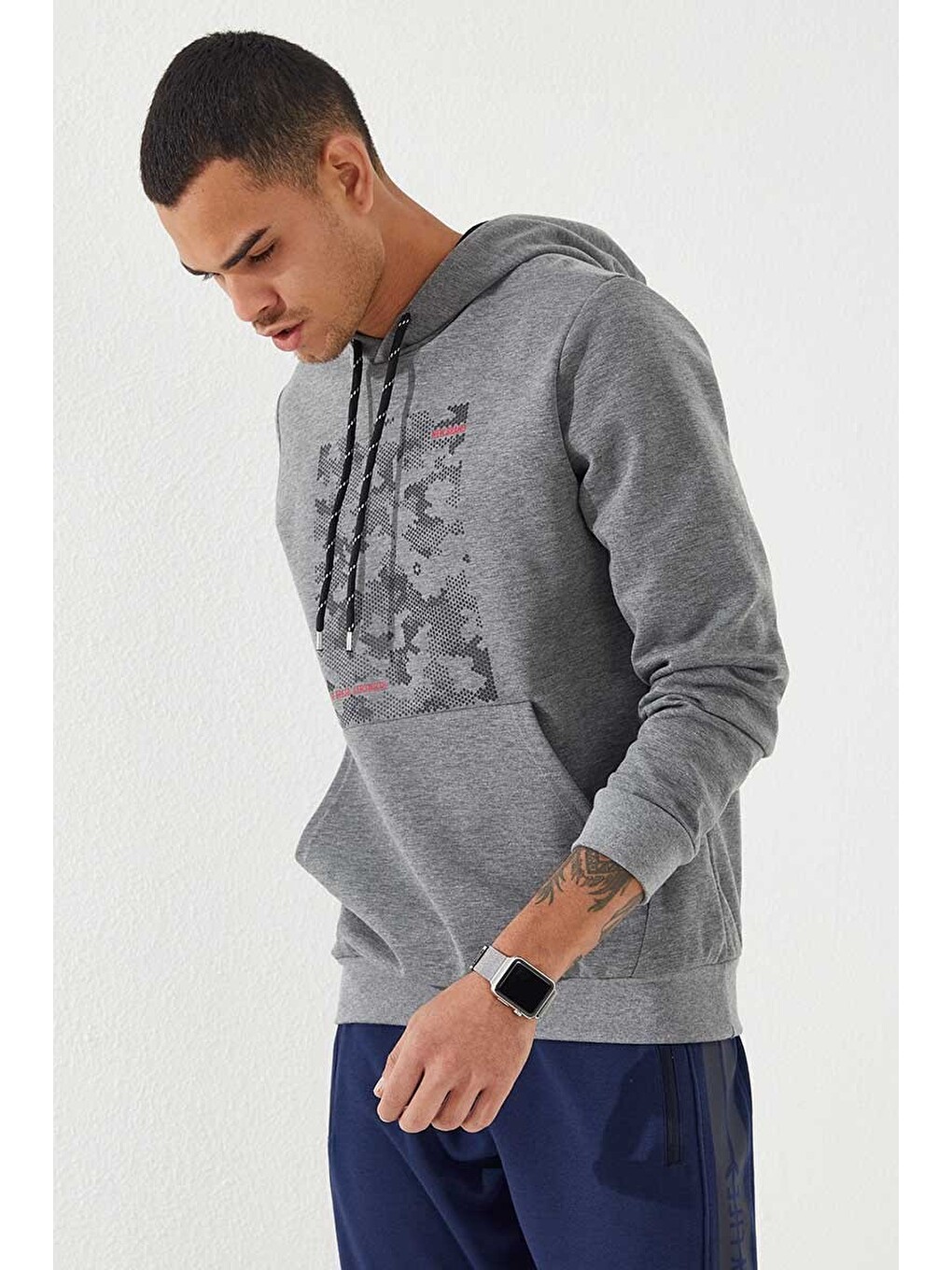 Gri Melanj Kamuflaj Desen Baskılı Standart Kalıp Kapüşonlu Erkek Hoodie - 87884-2