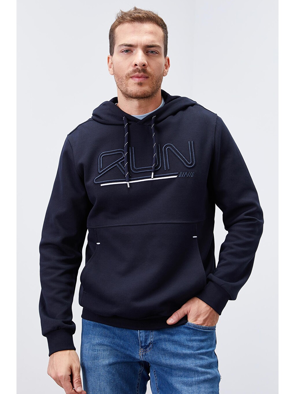 Lacivert Yazı Nakışlı Standart Kalıp Kapüşonlu Erkek Hoodie - 87887-4