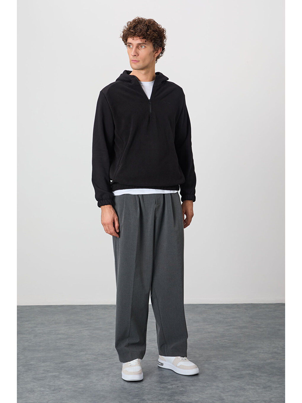 Siyah Yarım Fermuarlı Kapüşonlu Renk Bloklu Standart Kalıp Polar Erkek Hoodie - 88300-4