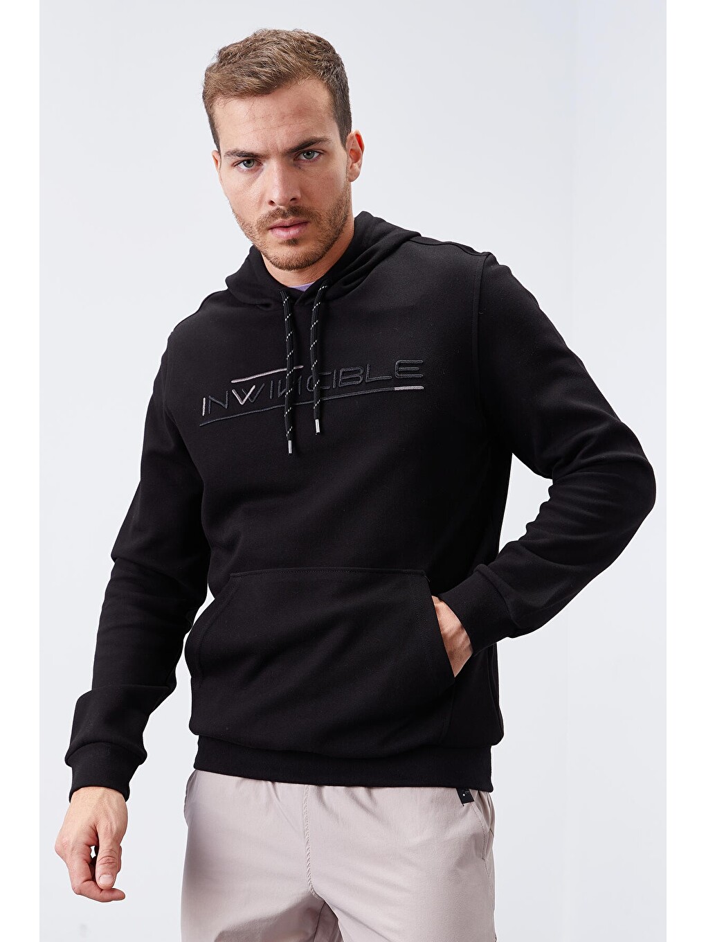 Siyah Kanguru Cep Standart Kalıp Kapüşonlu Erkek Hoodie - 87883-2