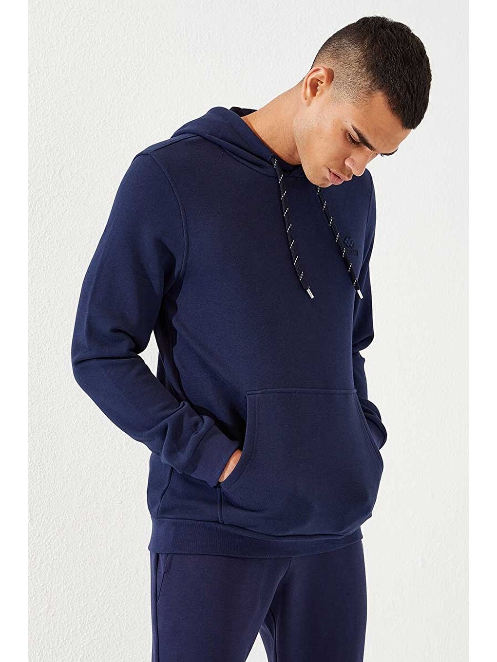 İndigo Kanguru Cep Standart Kalıp Kapüşonlu Erkek Hoodie - 87872-1
