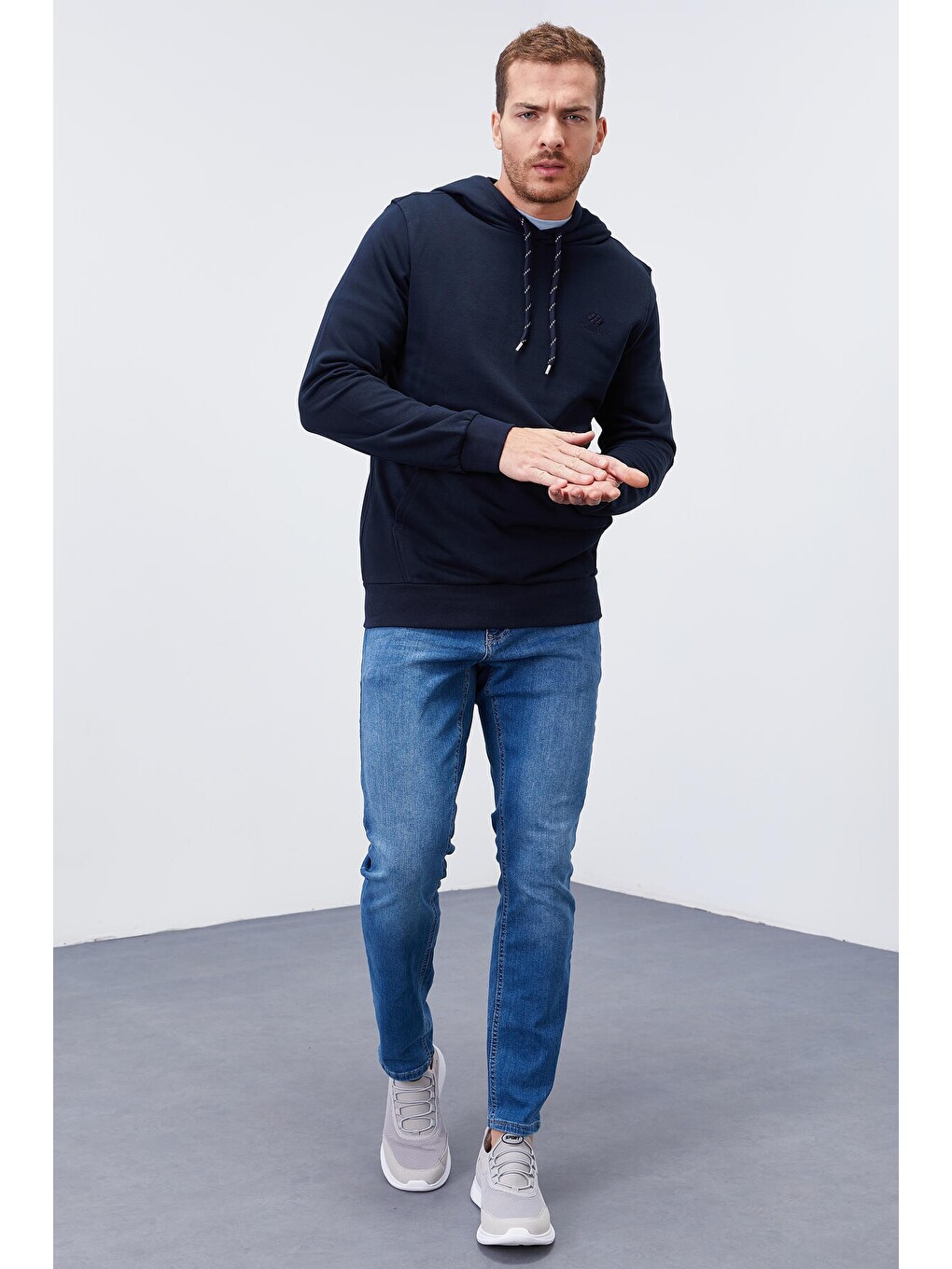Lacivert Kanguru Cep Standart Kalıp Kapüşonlu Erkek Hoodie - 87872-3