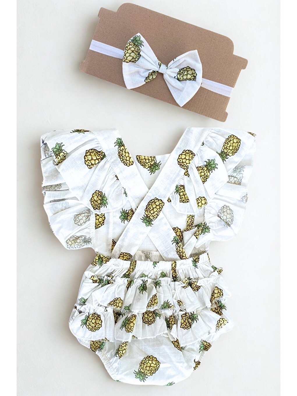 Kız Bebek Beyaz Ananas Desenli Pamuklu Salopet Bandana Takım-1