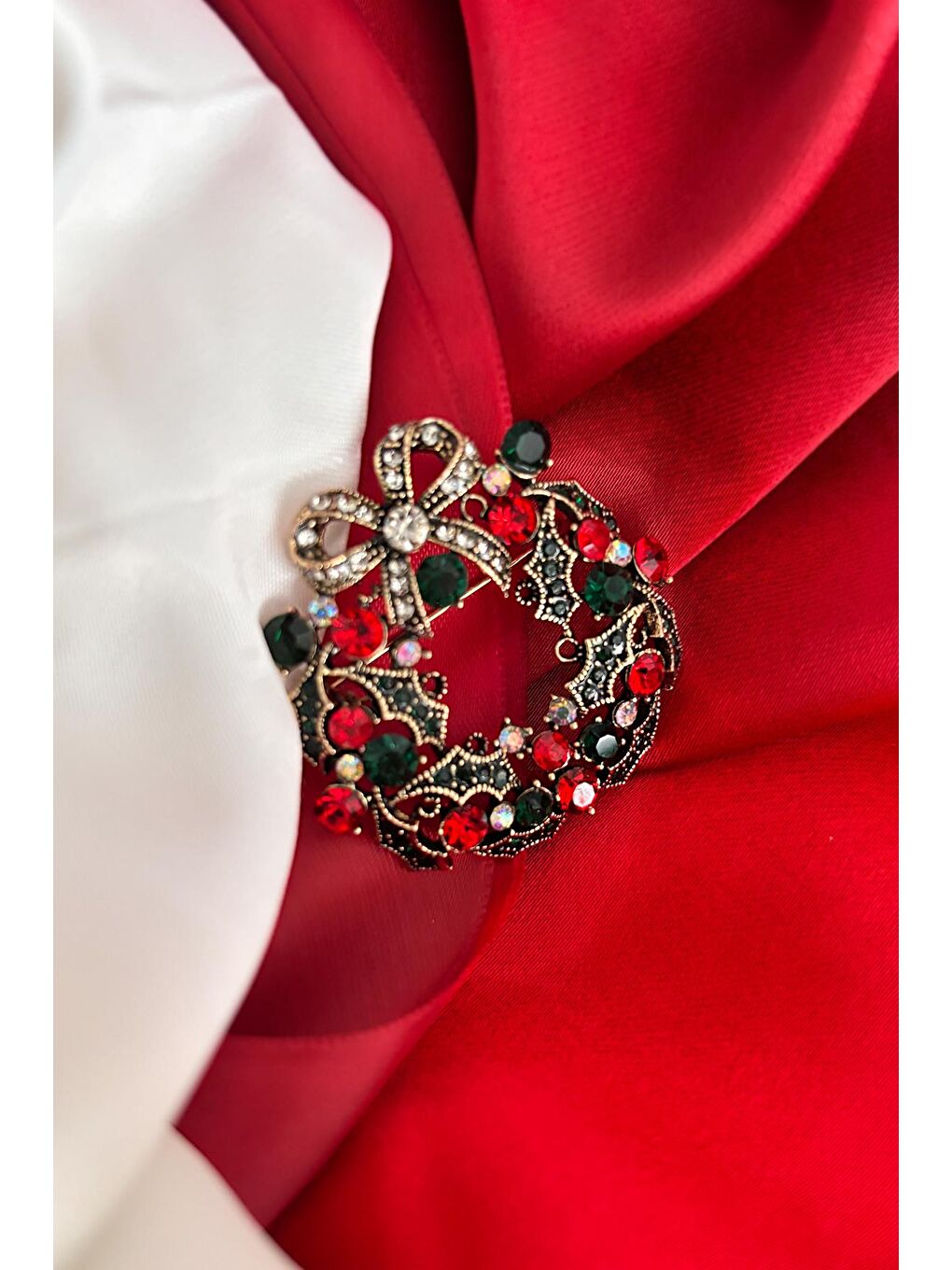 Sarı Yılbaşı Kristal Taşlı Antik Çelenk Broş Yaka iğnesi-4