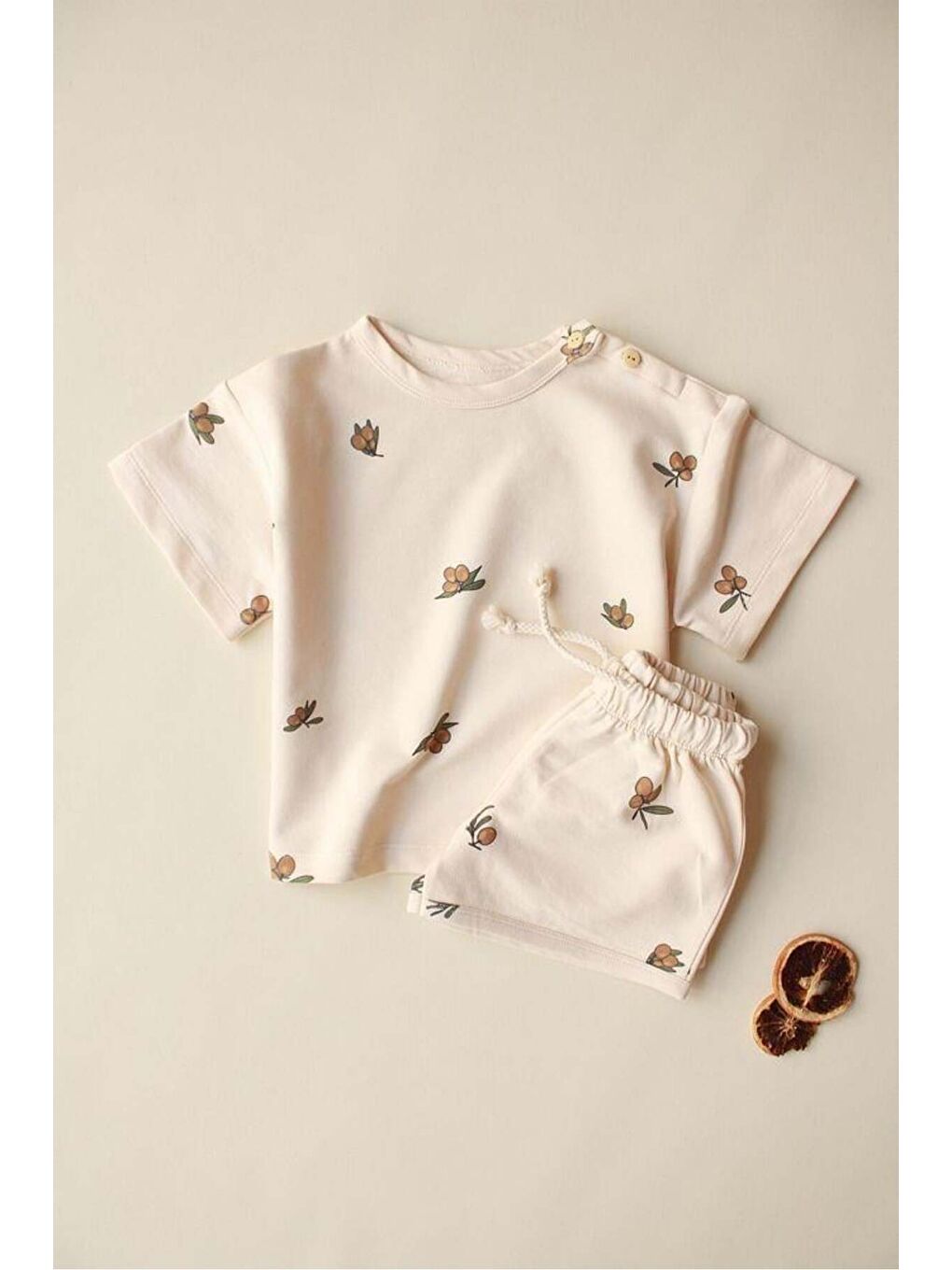 Bej Zeytin Baskılı Şortlu Takım-4