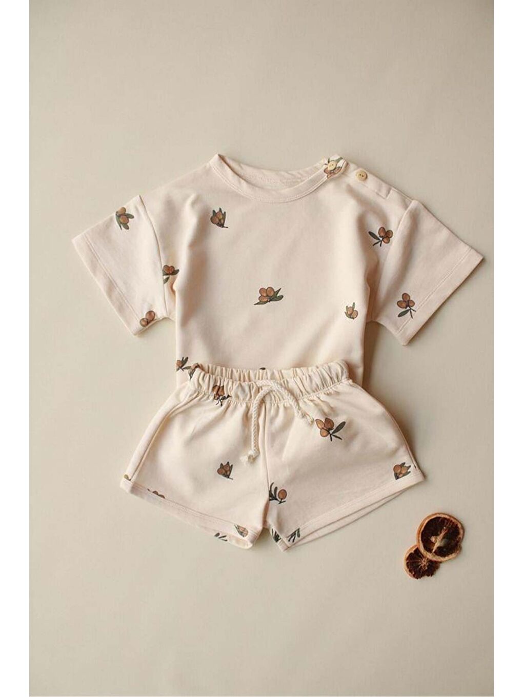 Bej Zeytin Baskılı Şortlu Takım-5