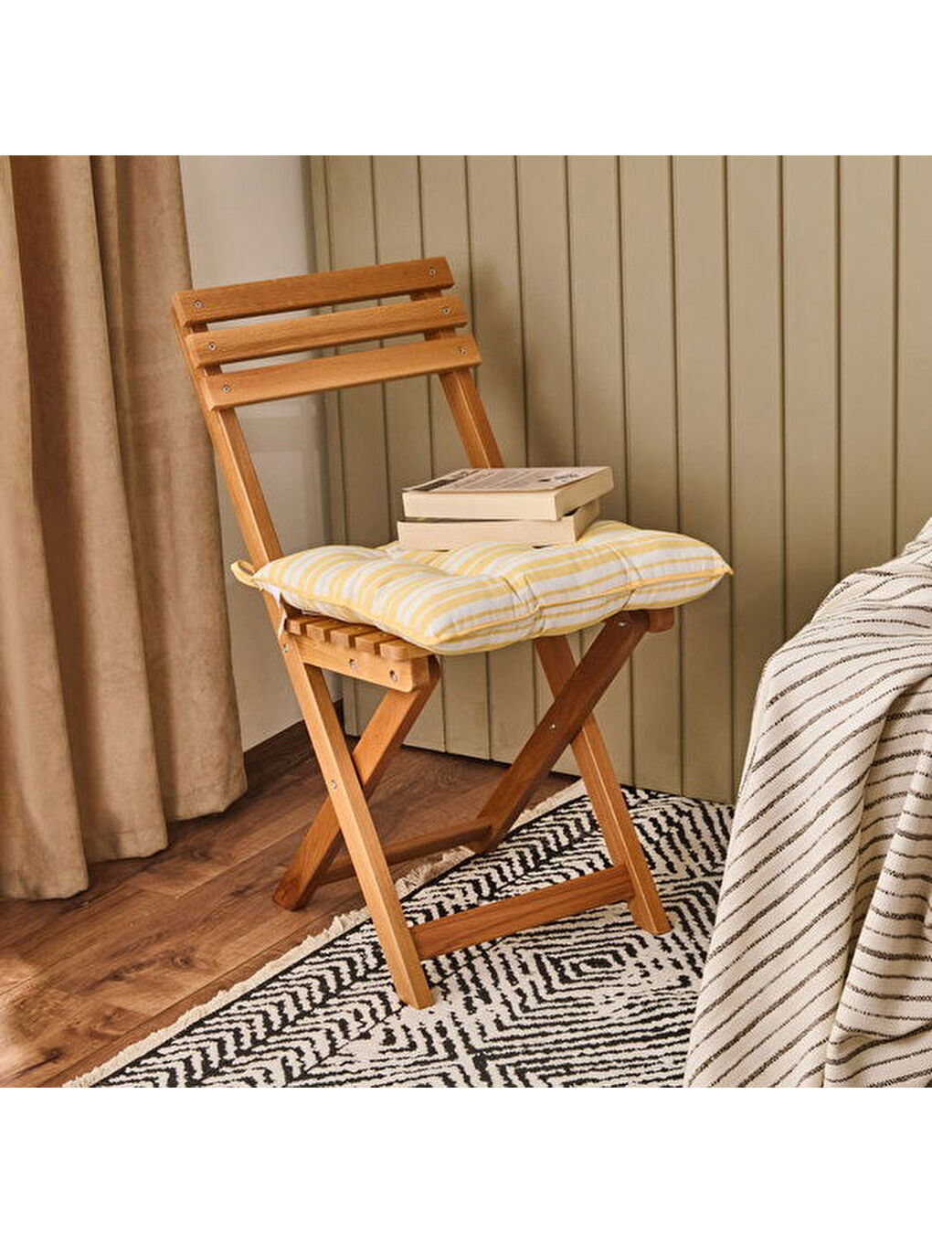 Lila Soft Lime Cello Sandalye Minderi - Ekru / Sarı - 43x43 cm-3