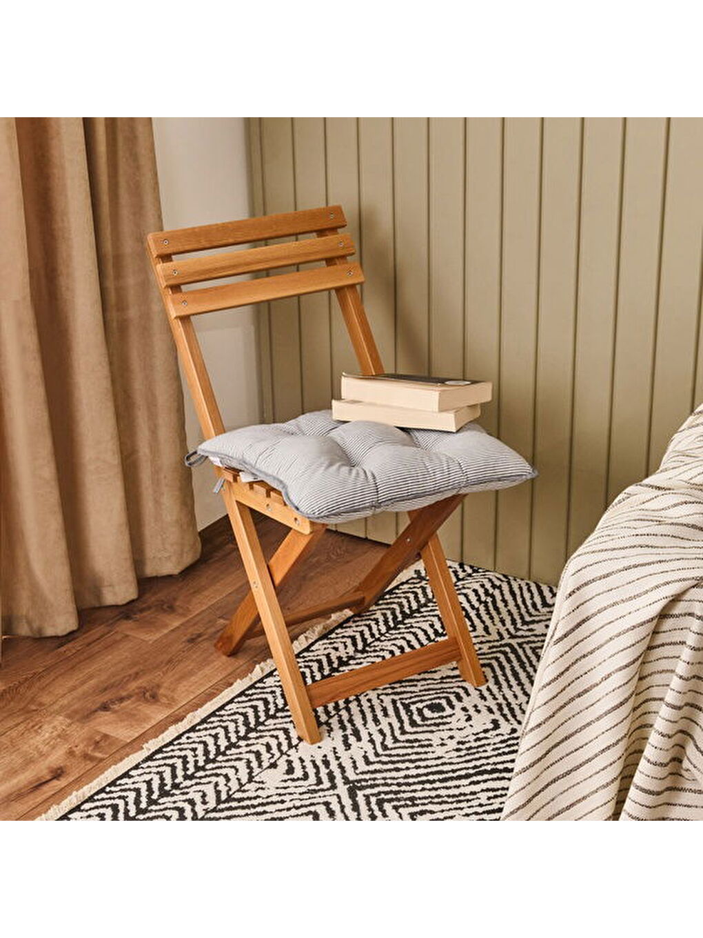 Lila Soft Elegant Curves İnce Çizgili Sandalye Minderi - Ekru / Siyah - 43x43 cm-4