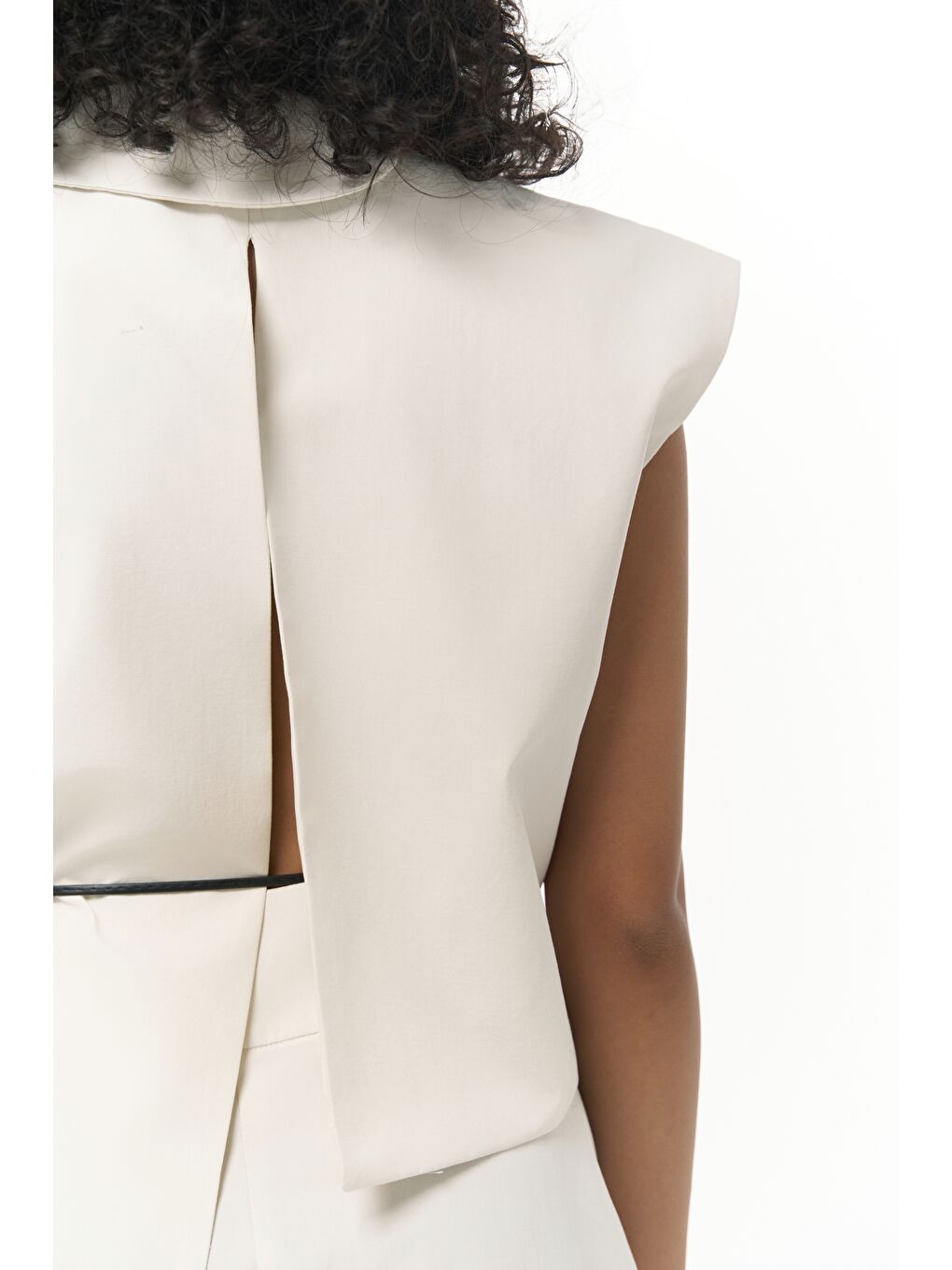 Kampala Asimetrik Bej Yelek Pantolon Takım-7