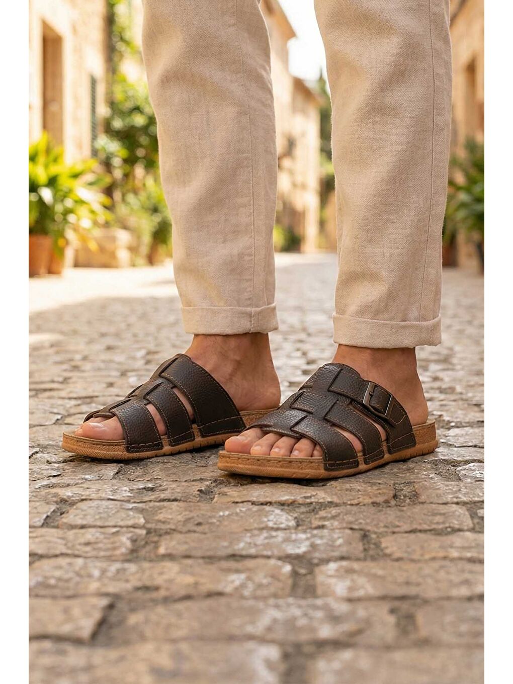 Kahverengi Erkek Yazlık Tek Toka Suni Deri Ayarlanabilir Günlük Terlik