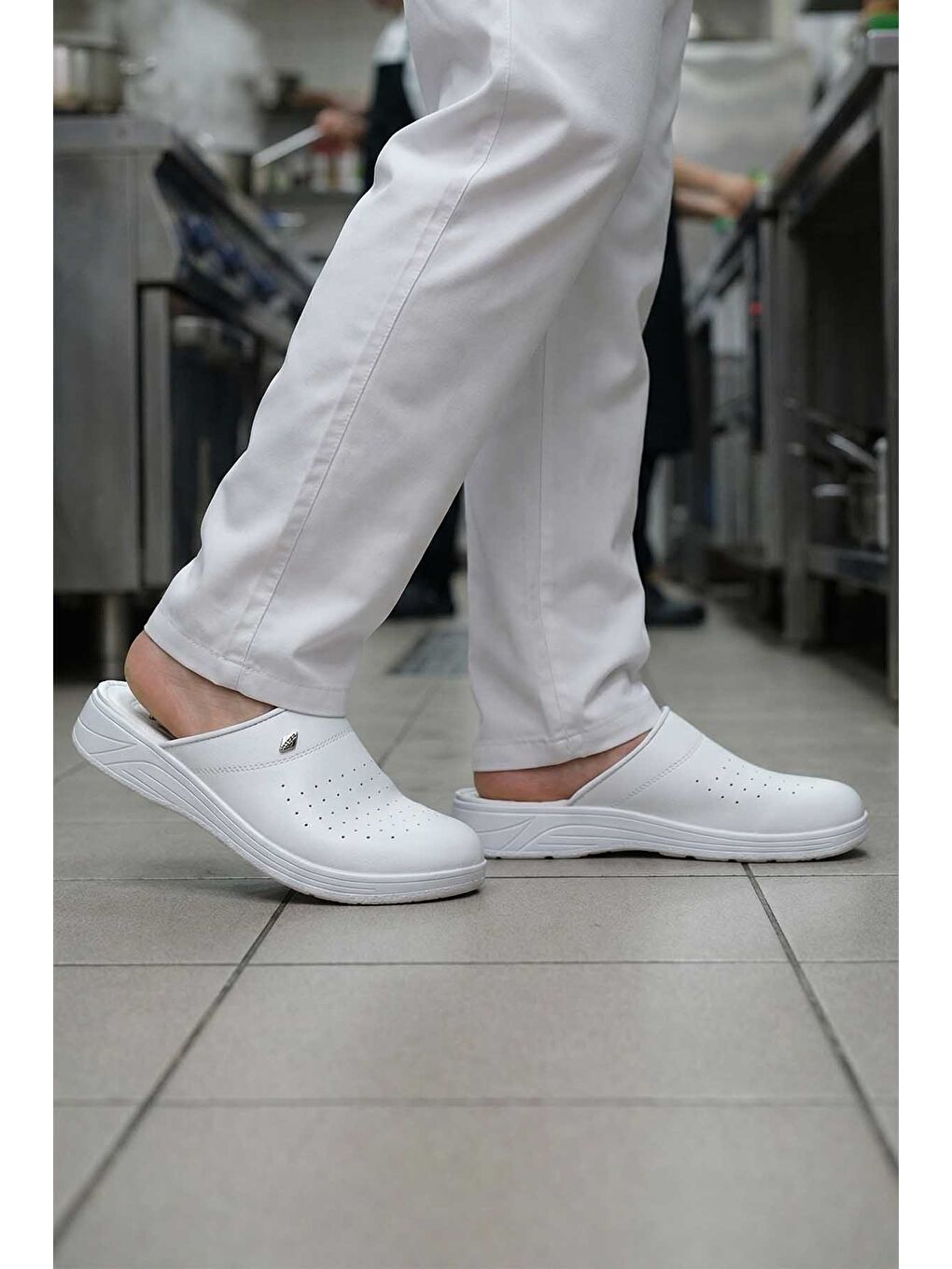 Beyaz Yazlık Sabo Erkek Terlik-1