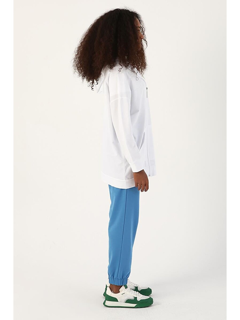 Beyaz Kapüşonlu Fermuarlı Sweatshirt-1