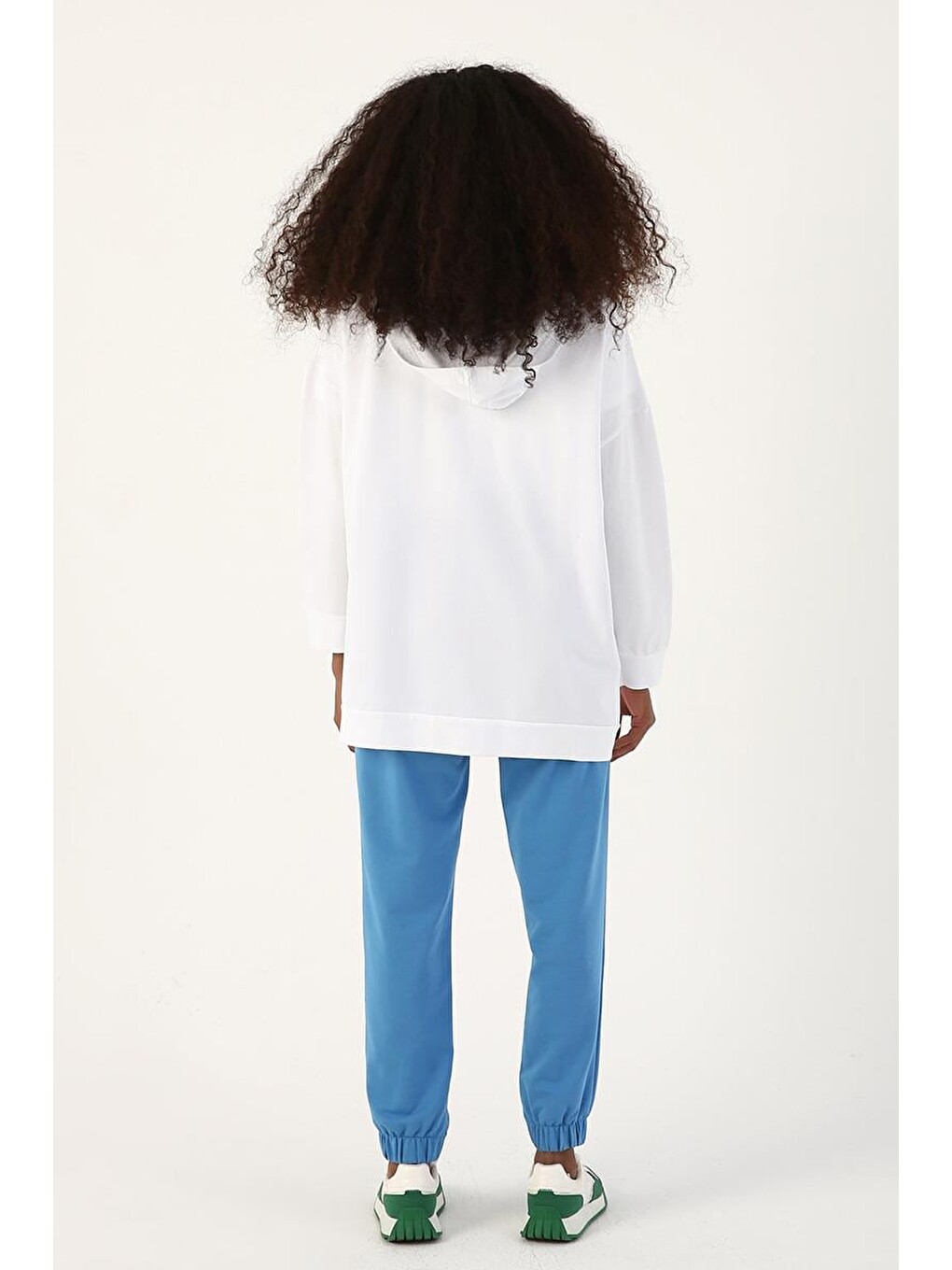 Beyaz Kapüşonlu Fermuarlı Sweatshirt-2