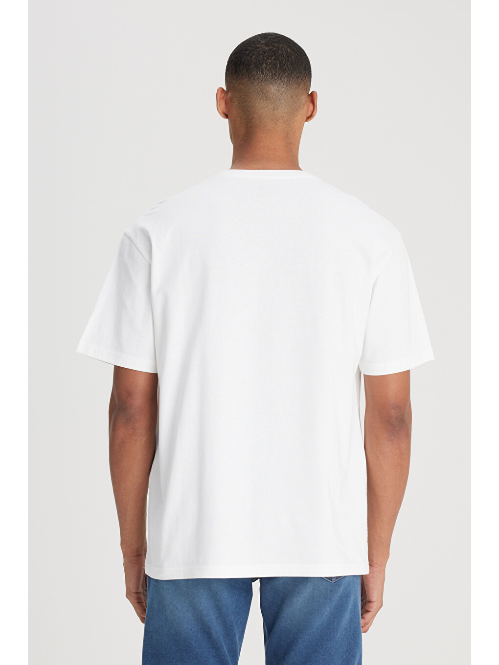 Loose Fit Bisiklet Yaka %100 Pamuk Kırık Beyaz Tişört-5