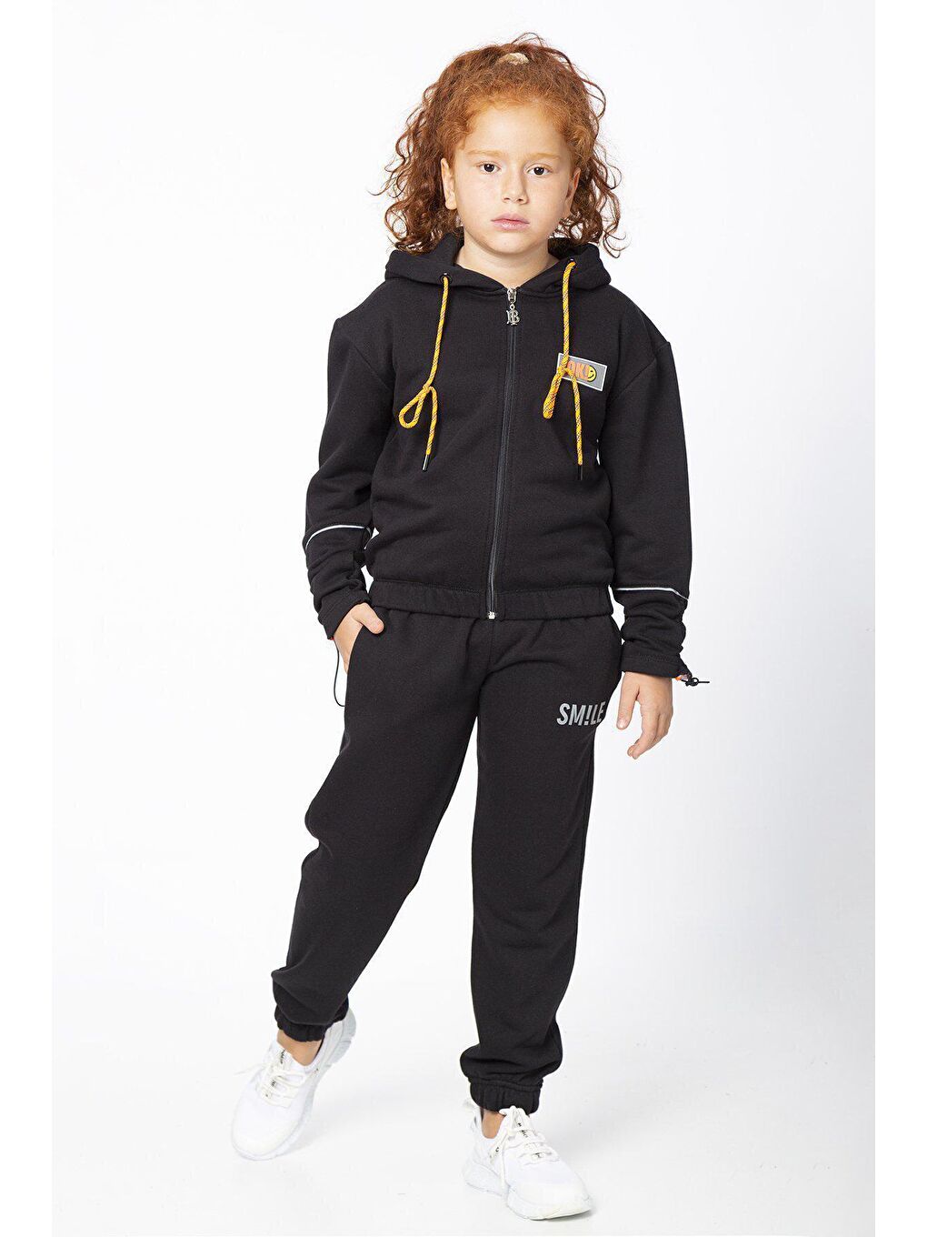 Siyah Nakış Detaylı Büzgü Kollu Kapüşonlu Kız Çocuk Eşofman Takımı-1