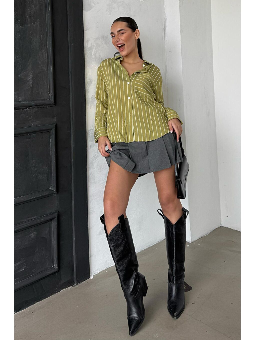 Haki Çizgili Cepli Kadın Gömlek Mg2345-5