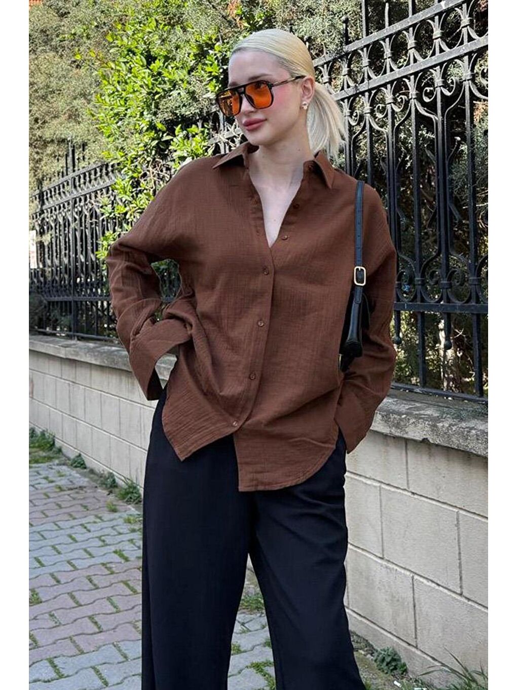 Kahverengi Muslin Kumaş Basic Kadın Gömlek Mg1660