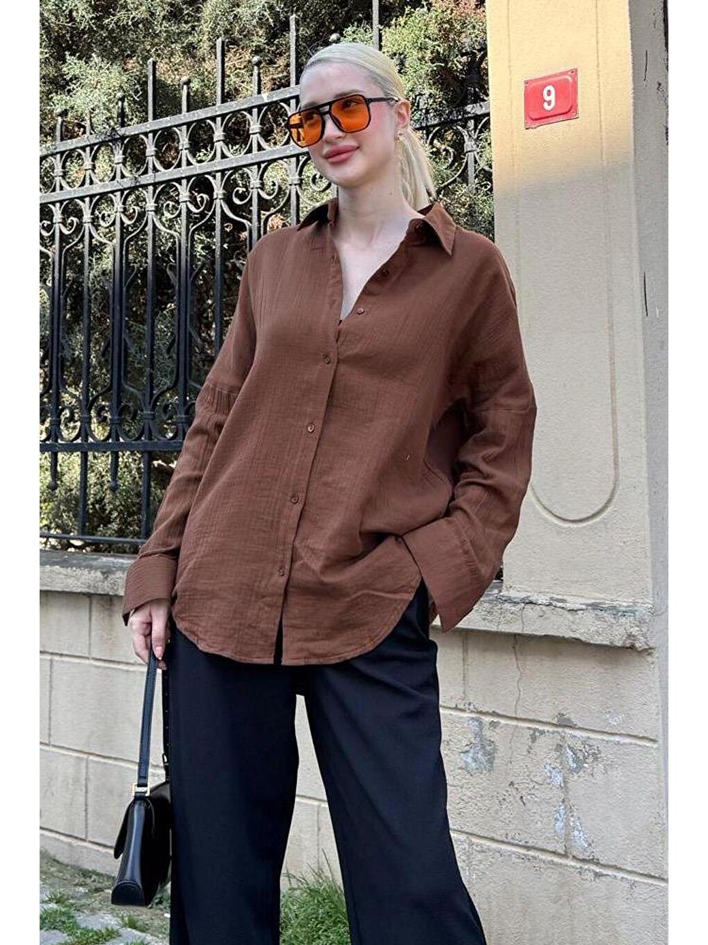 Kahverengi Muslin Kumaş Basic Kadın Gömlek Mg1660-5